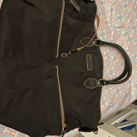 Black nylon Dooney and Bourke large purse - Picture 8 of 11